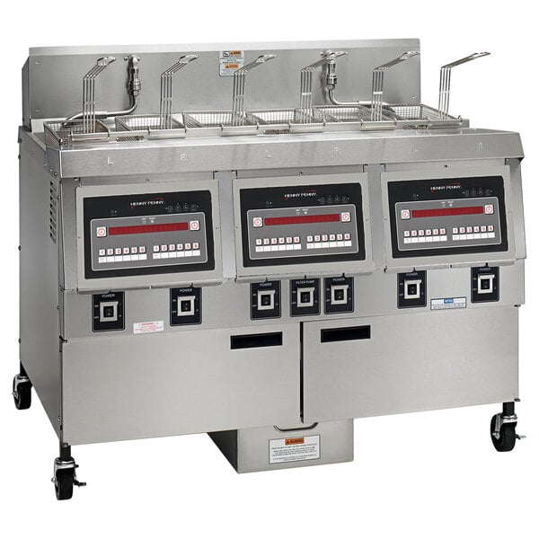 Henny Penny OFG 323 – 8000 controller – Gas – Three Well Filter Fryer