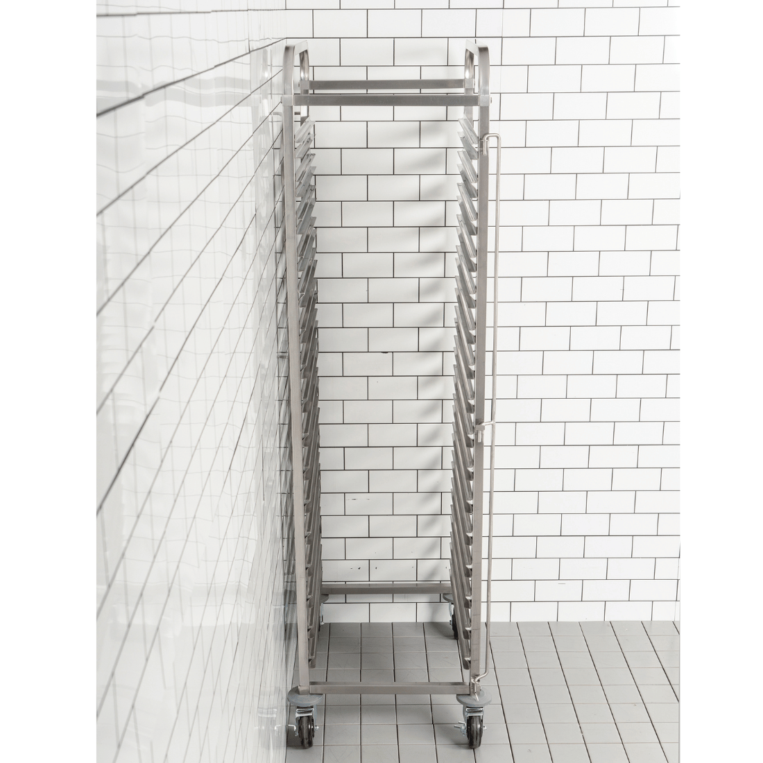 Modular System Baking tray trolley with 16 trays – 404091