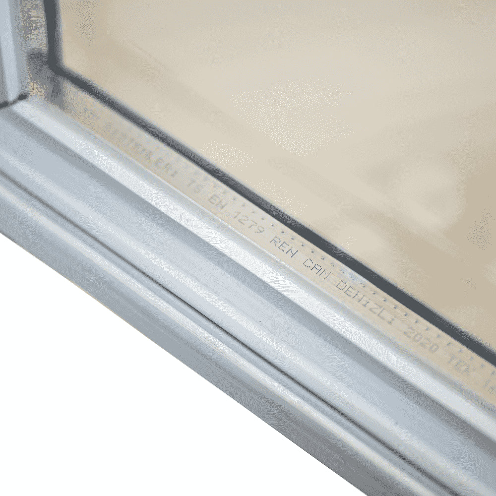Bromic GM0690LW – Upright Display Fridge - 659L - 1 Door - Flat Glass - Lighbox