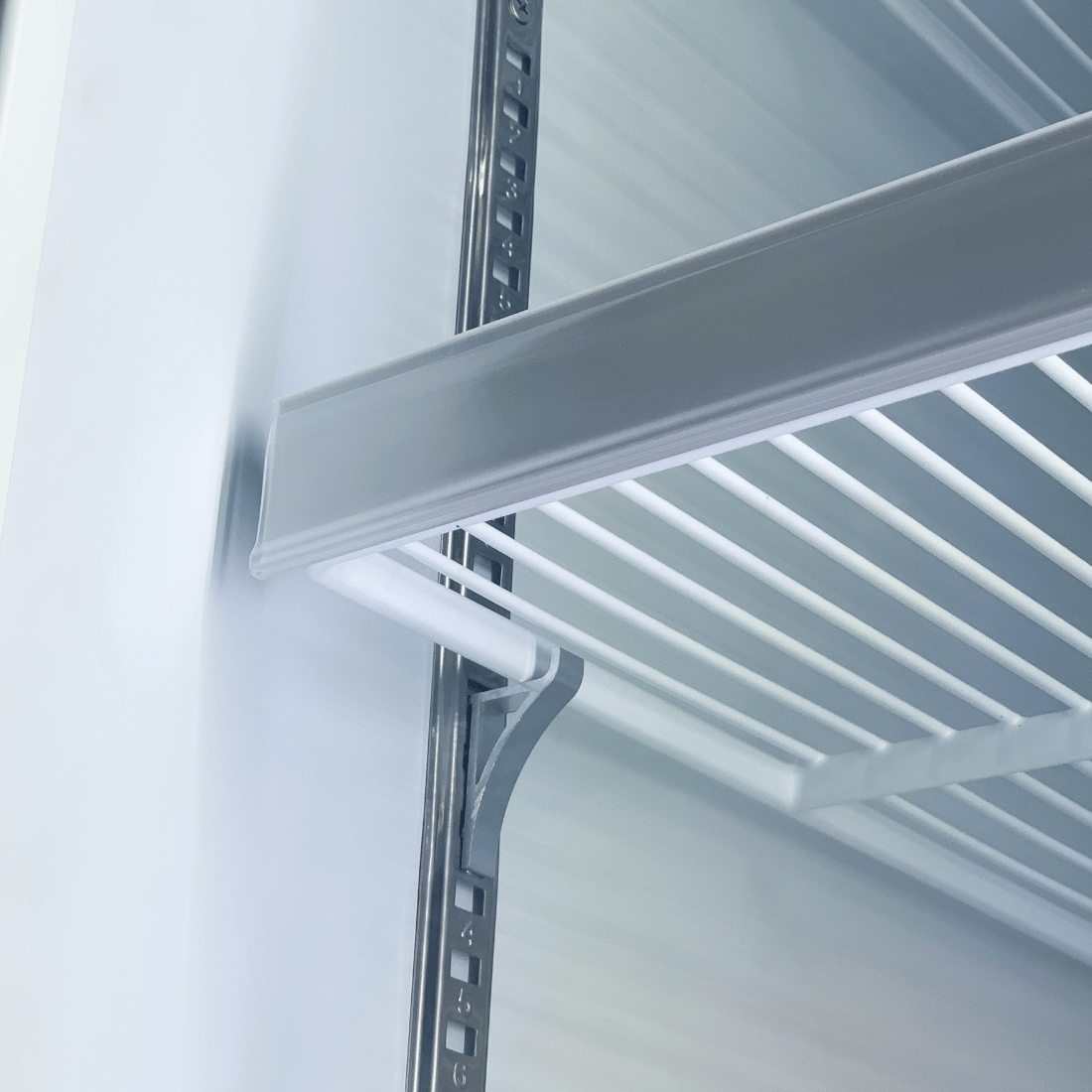 Thermaster Door Supermarket Fridge Black – LG-600BGBM