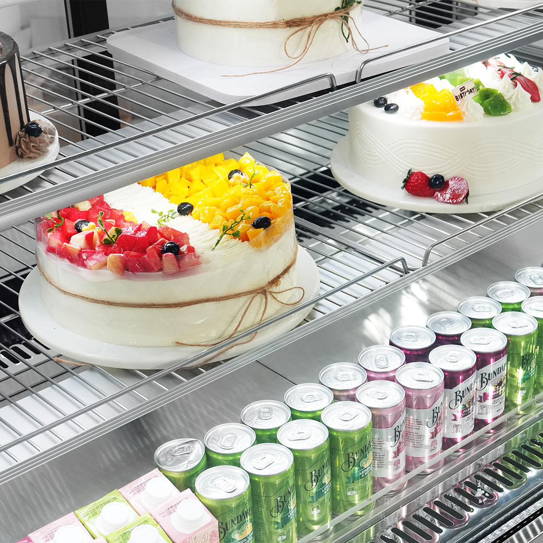Bonvue Deluxe Chilled Display Cabinet – SLP860C