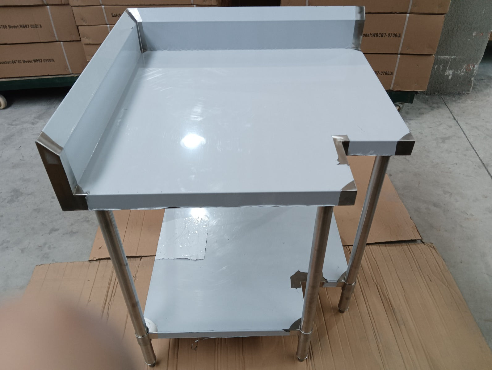 WBCB7-0900/A – Corner Workbench, 150mm Splashback & Undershelf 900x900x900mm