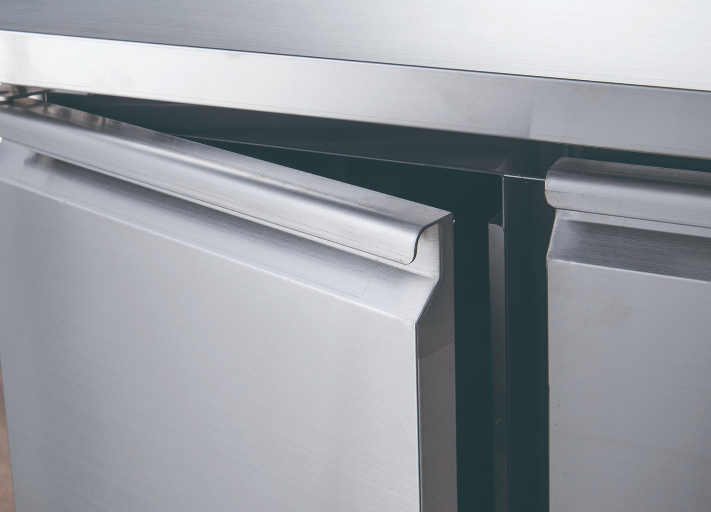 FED-X Two Door Salad Prep Fridge – XGNS900D